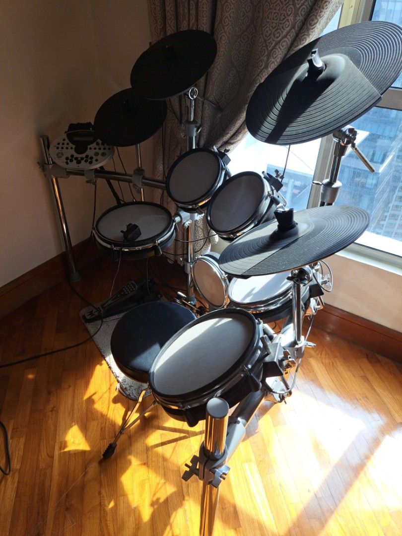 Medeli electronic drum set for sale, Hobbies & Toys, Music & Media