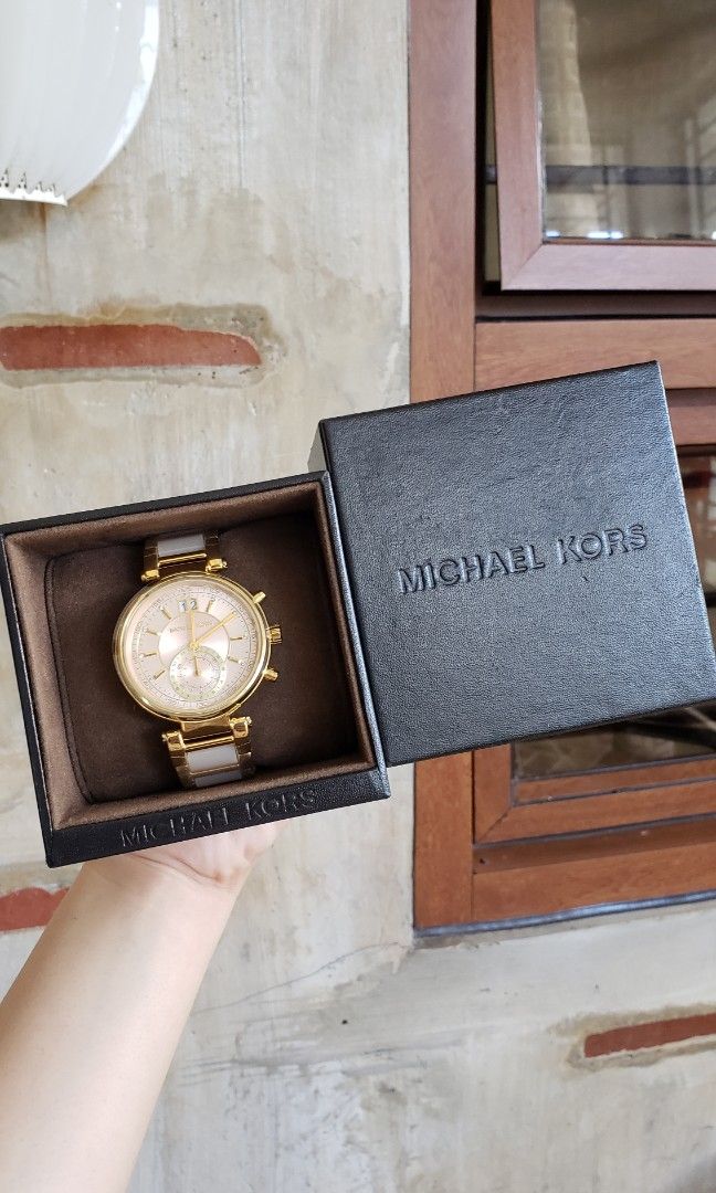 Michael sales kors sawyer