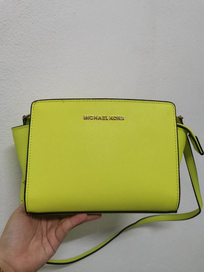 Michael Kors Selma Medium Crossbody Bag Neon Yellow Women Sling