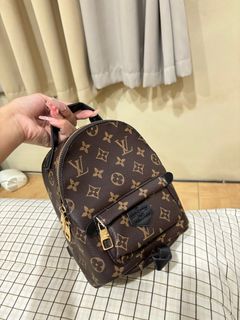 (Category: ) located in . Submitted by adoptmyitems2 (Listing ID 1266173389, Image 1). Description: .