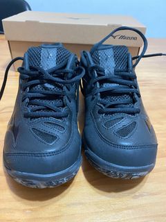 Mizuno badminton clearance shoes singapore