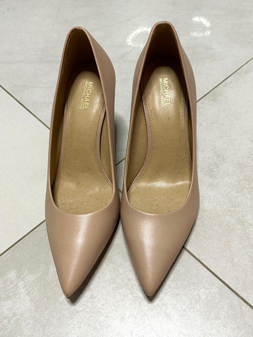 MK pumps high heels