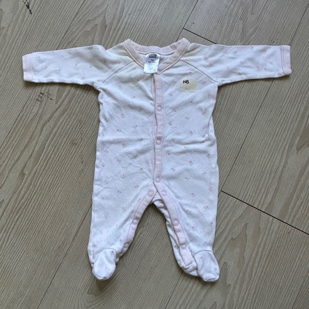 Target sleepsuit top