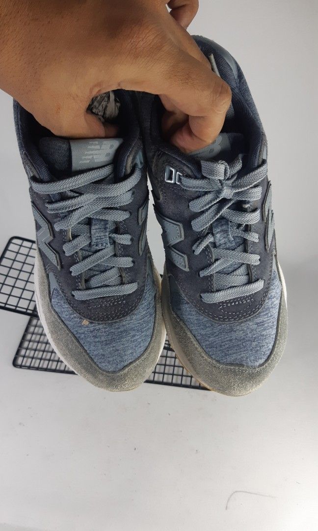 NEW BALANCE 580 SIZE 36 Fesyen Pria Sepatu Sneakers di Carousell