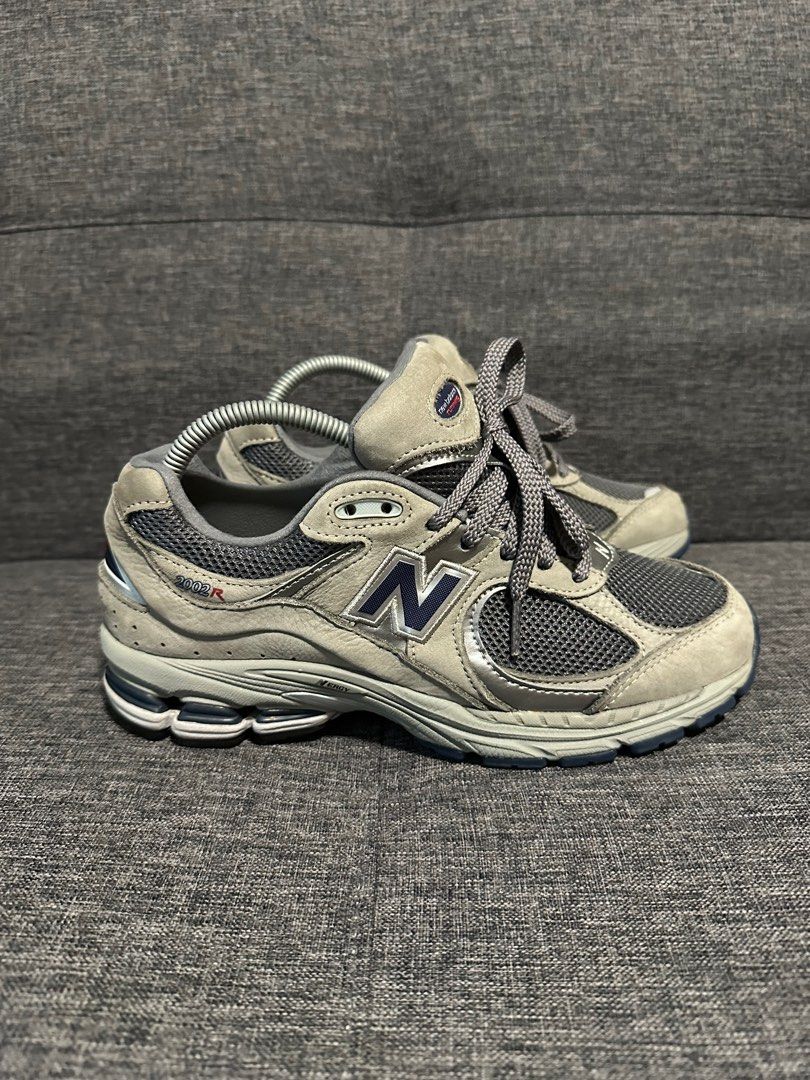 New balance ML2002RA size US6.5
