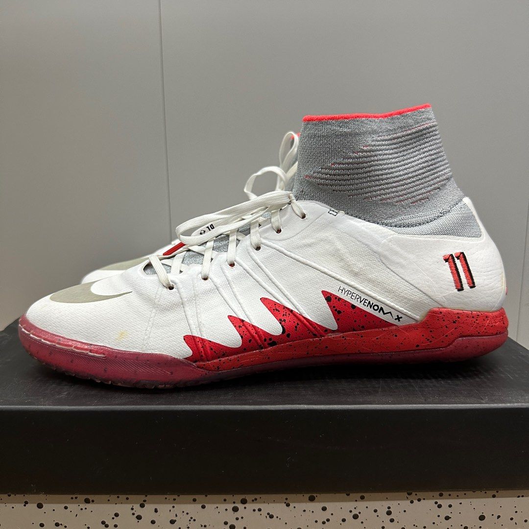 Nike Hypervenomx Proximo NjR IC US9 white, 男裝, 鞋, 波鞋- Carousell