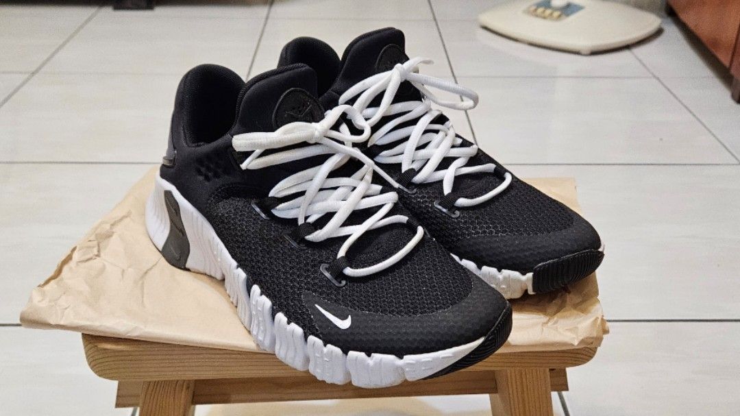 Metcon 3 black outlet and white