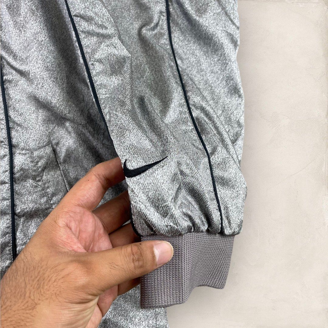 Nike metallic sweater 2025