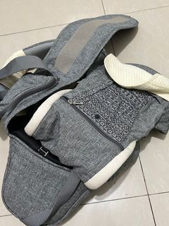 PICOLO Carrier and Hip Seat