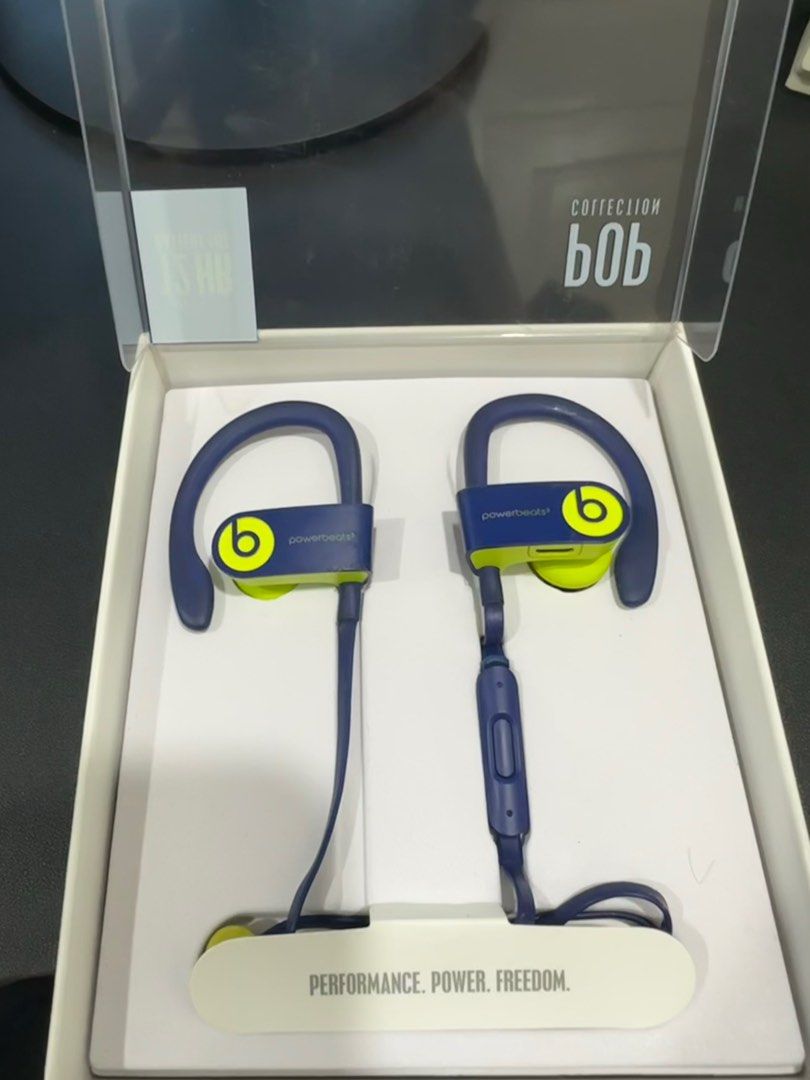 Powerbeats best sale pop collection
