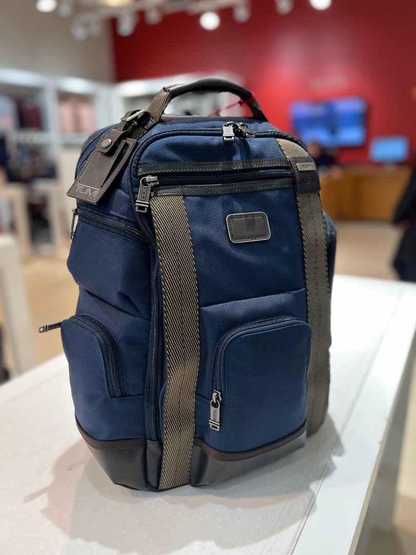 Tumi shaw top deluxe backpack