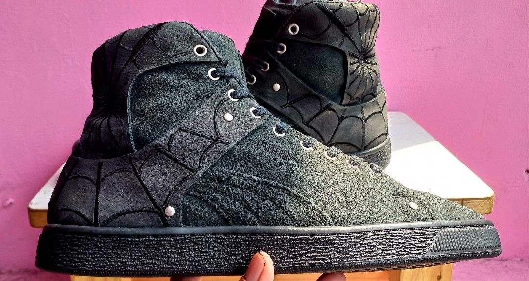 Puma x en noir hot sale suede classic