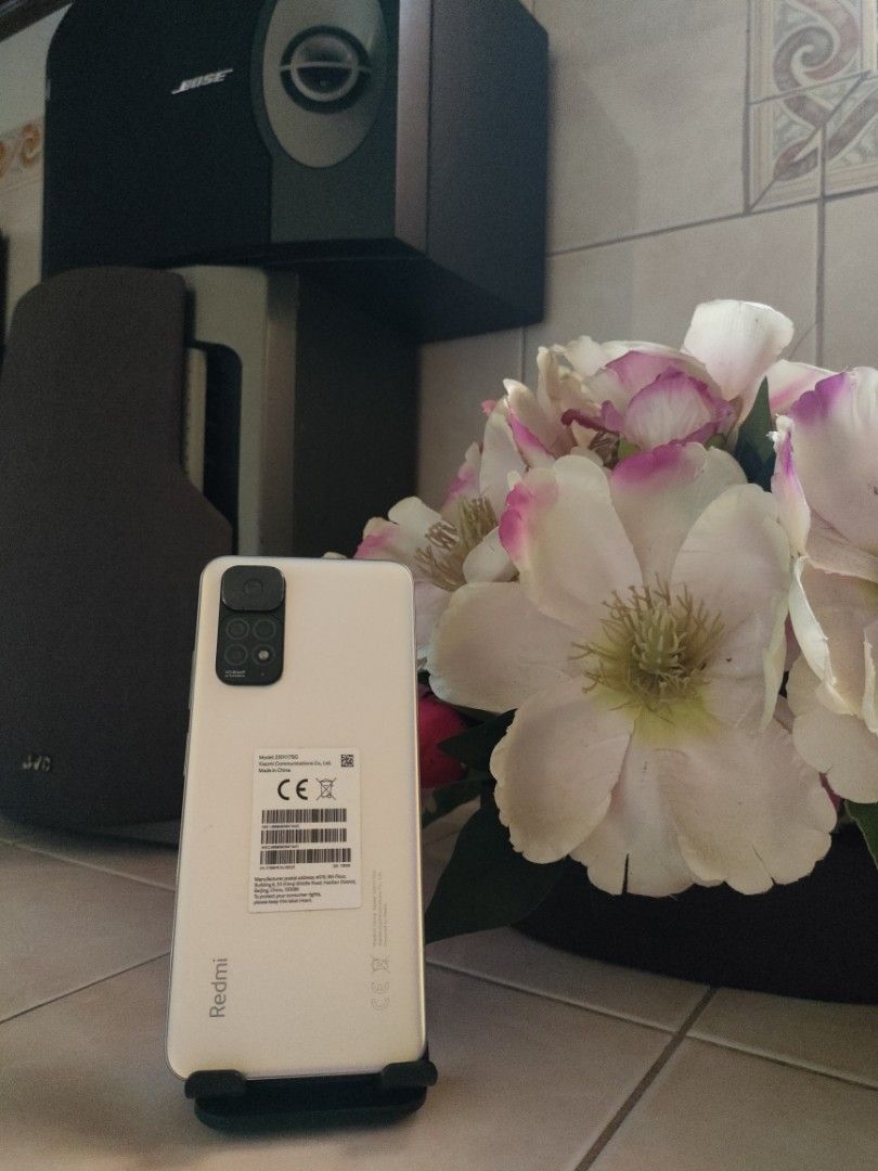 Redmi note 11 s (Category: Android Others) located in Iba. Submitted by mikamidetsu2066 (Listing ID 1266133815, Image 1). Description: no issues pm me😊 with charger and case.