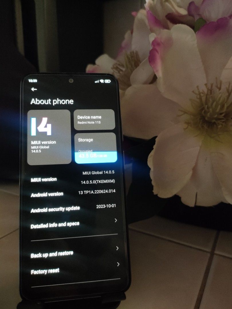 Redmi note 11 s (Category: Android Others) located in Iba. Submitted by mikamidetsu2066 (Listing ID 1266133815, Image 2). Description: no issues pm me😊 with charger and case.