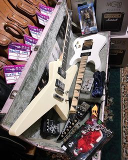 (Category: ) located in . Submitted by JamcrewMusicStudio (Listing ID 1266087414, Image 1). Description: .