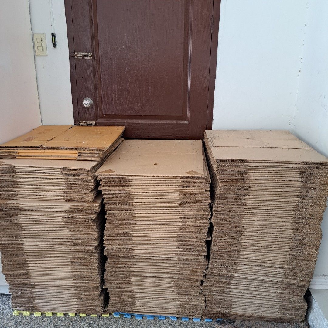 Second hand boxes packaging boxes corrugated, Furniture & Home Living