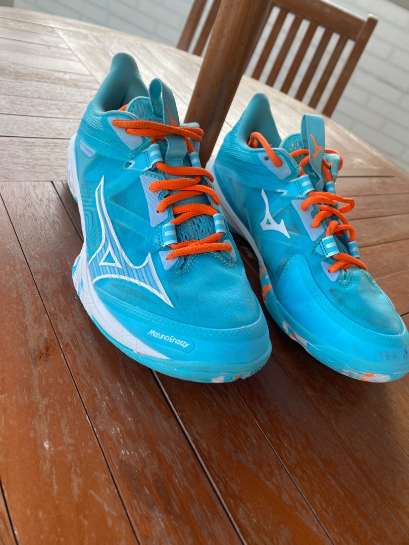 Sepatu cheap badminton mizuno
