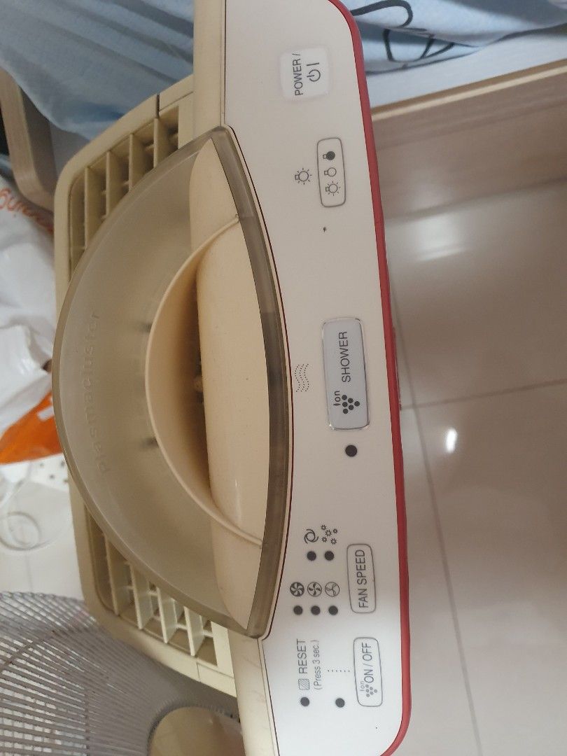 SHARP （分類：空氣清新機及抽濕機）位於 Hong Kong。 由 user1010 提交（商品編號 1266222142，圖片 3）。簡介： 。