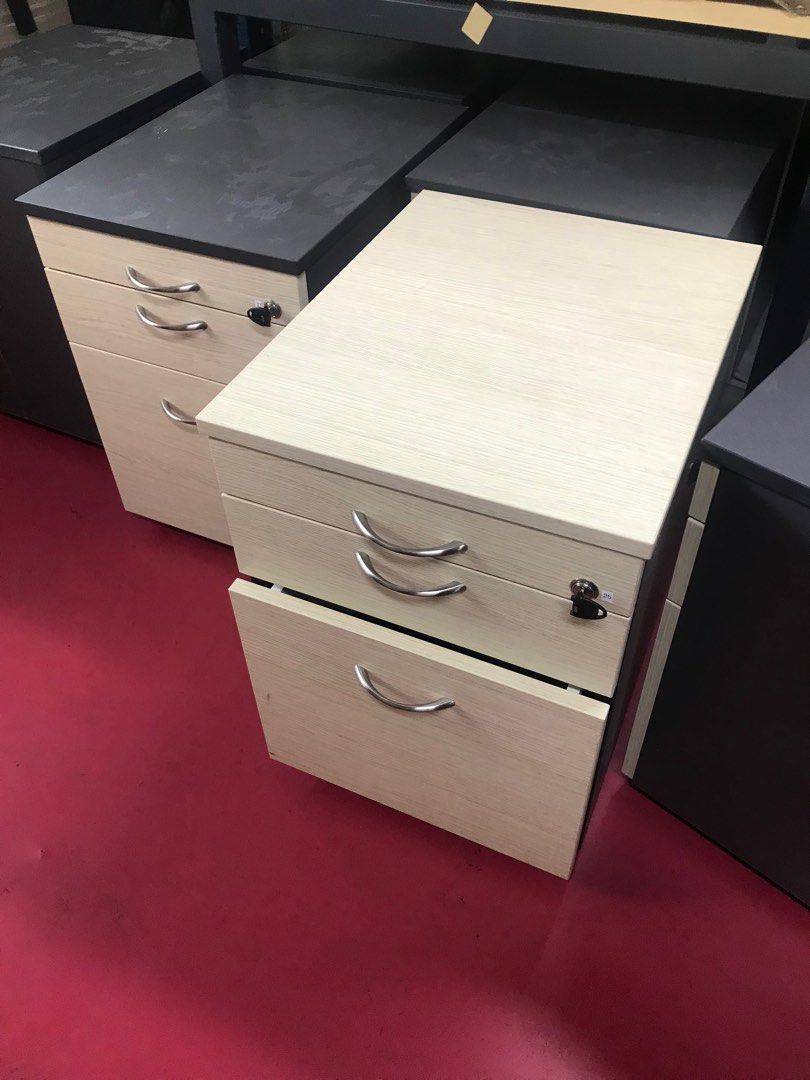 Small office Furniture & Home Living, Furniture, Shelves