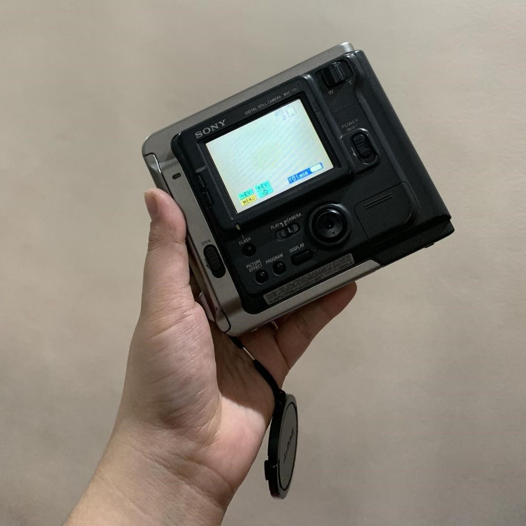 SONY Digital Mavica MVC-FD7 Rare/Collectible Digital Camera (Freebie ...