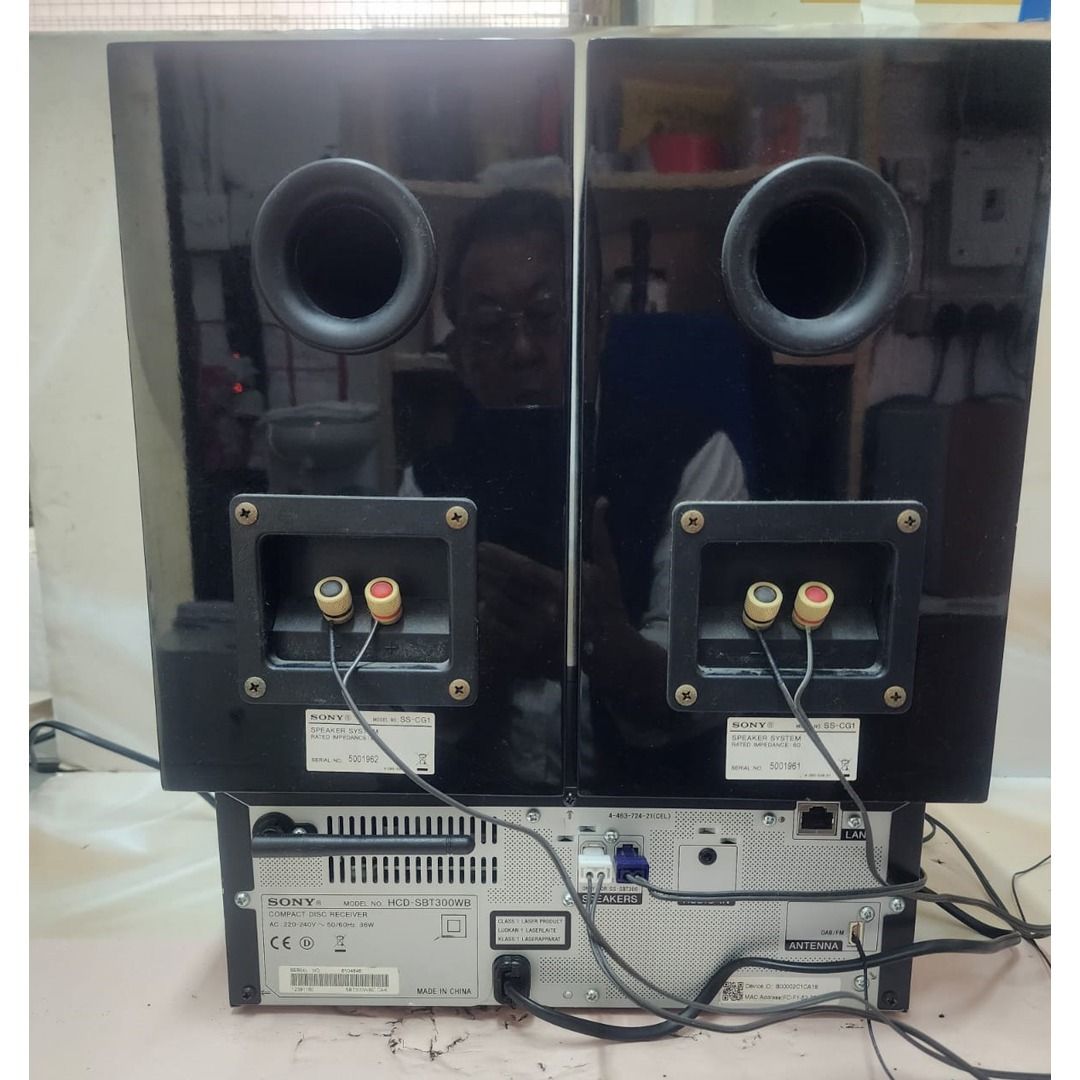 SONY HCDSBT300WB Home Audio System HiFi, 音響器材, 音樂播放裝置 MP3及CD Player Carousell