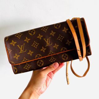 Louis Vuitton Twilly Scarf, Small Wallet, And Two Clear Monogram Bangles  Auction