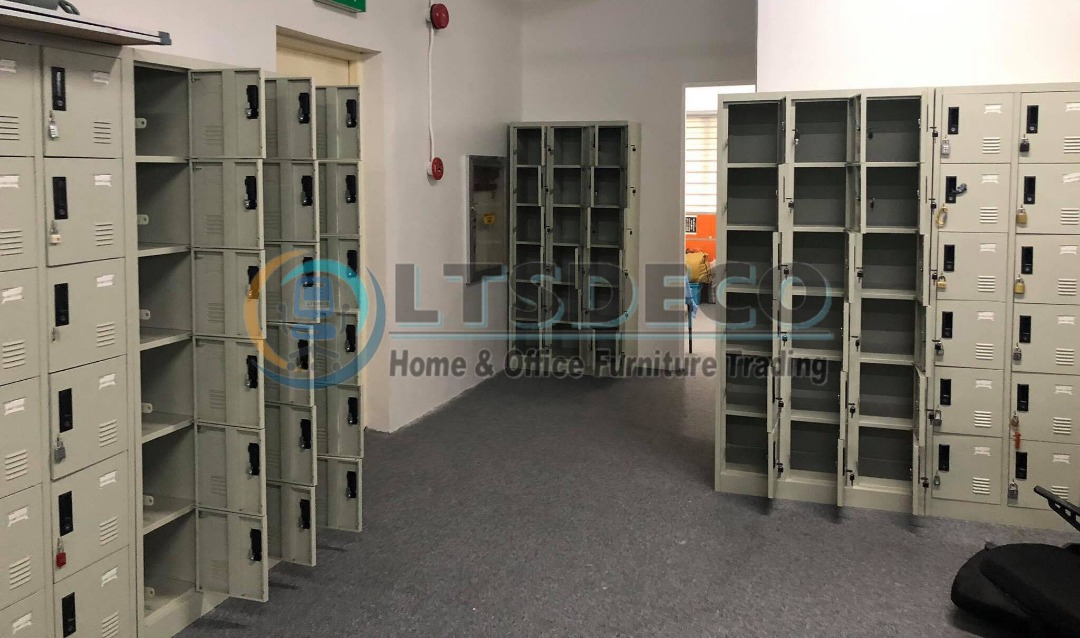 STEEL LOCKER OFFICE FURNITURE OFFICE PARTITION, Furniture & Home