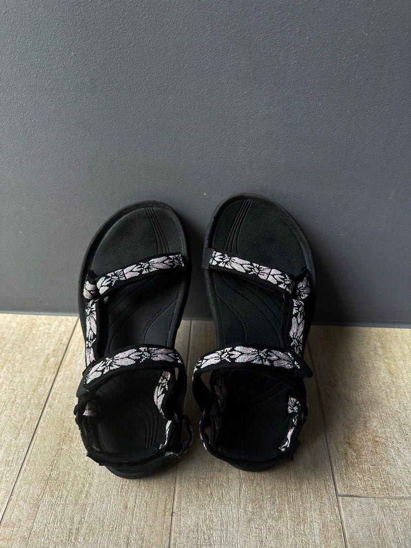 Teva hurricane 2025 4 sport sandal
