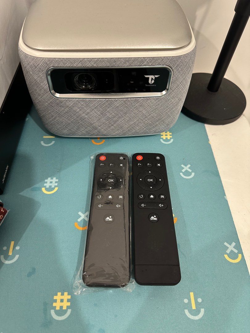 Texas sonic DP20 Smart Projector （送2個搖控）, 家庭電器, 電視 & 其他娛樂, 投影機 - Carousell