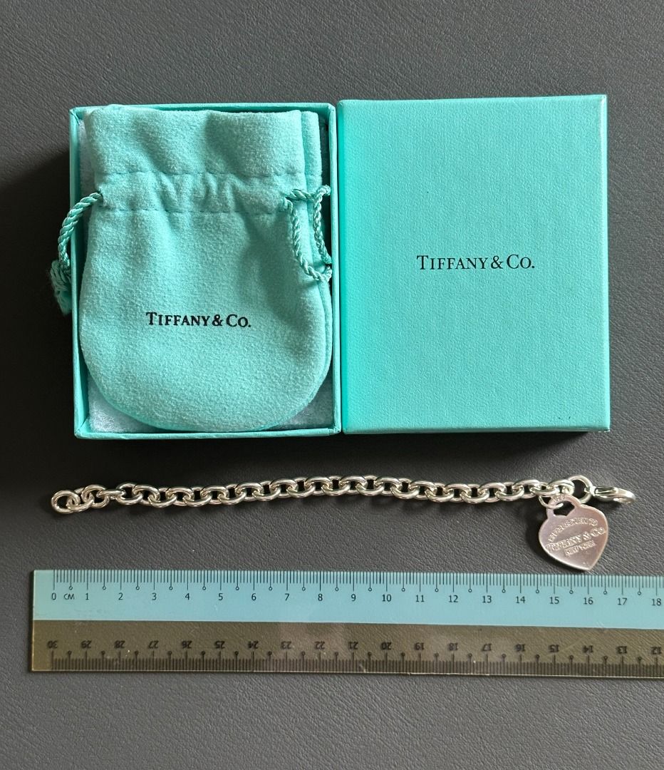 Authentic TIFFANY & CO Heart Tag Toggle Bracelet