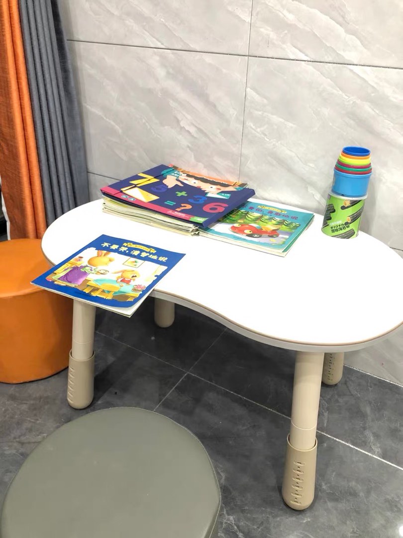 toddler adjustable table, Babies & Kids, Baby Nursery & Kids Furniture