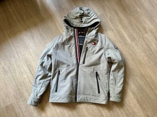 （分類：）位於 。 由 lamvisuals 提交（商品編號 1266092949，圖片 1）。簡介： 。