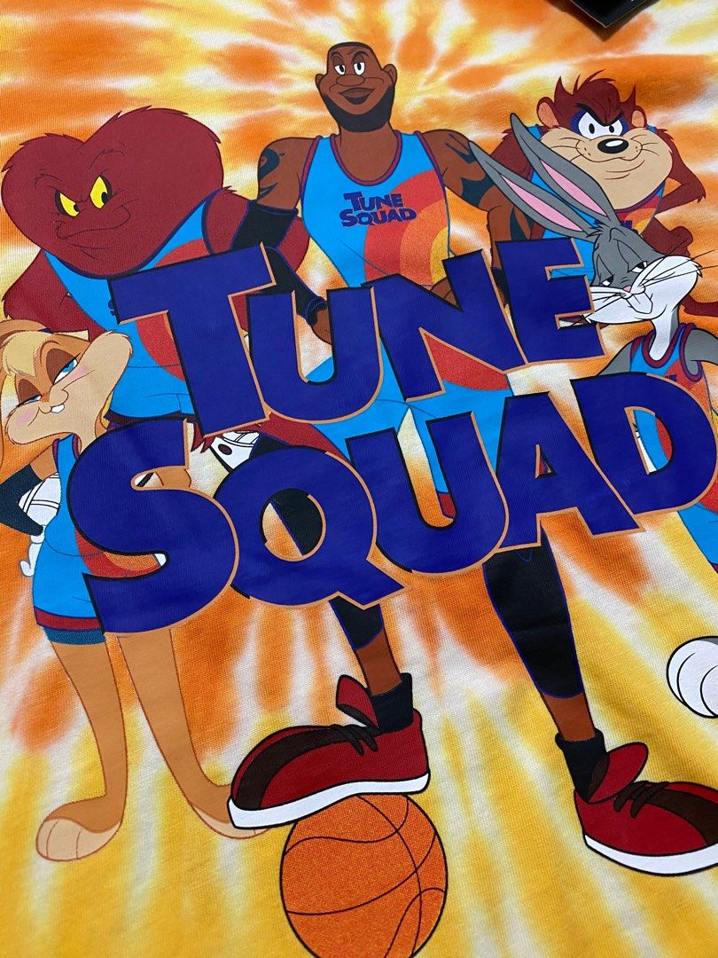 Tune store squad nike