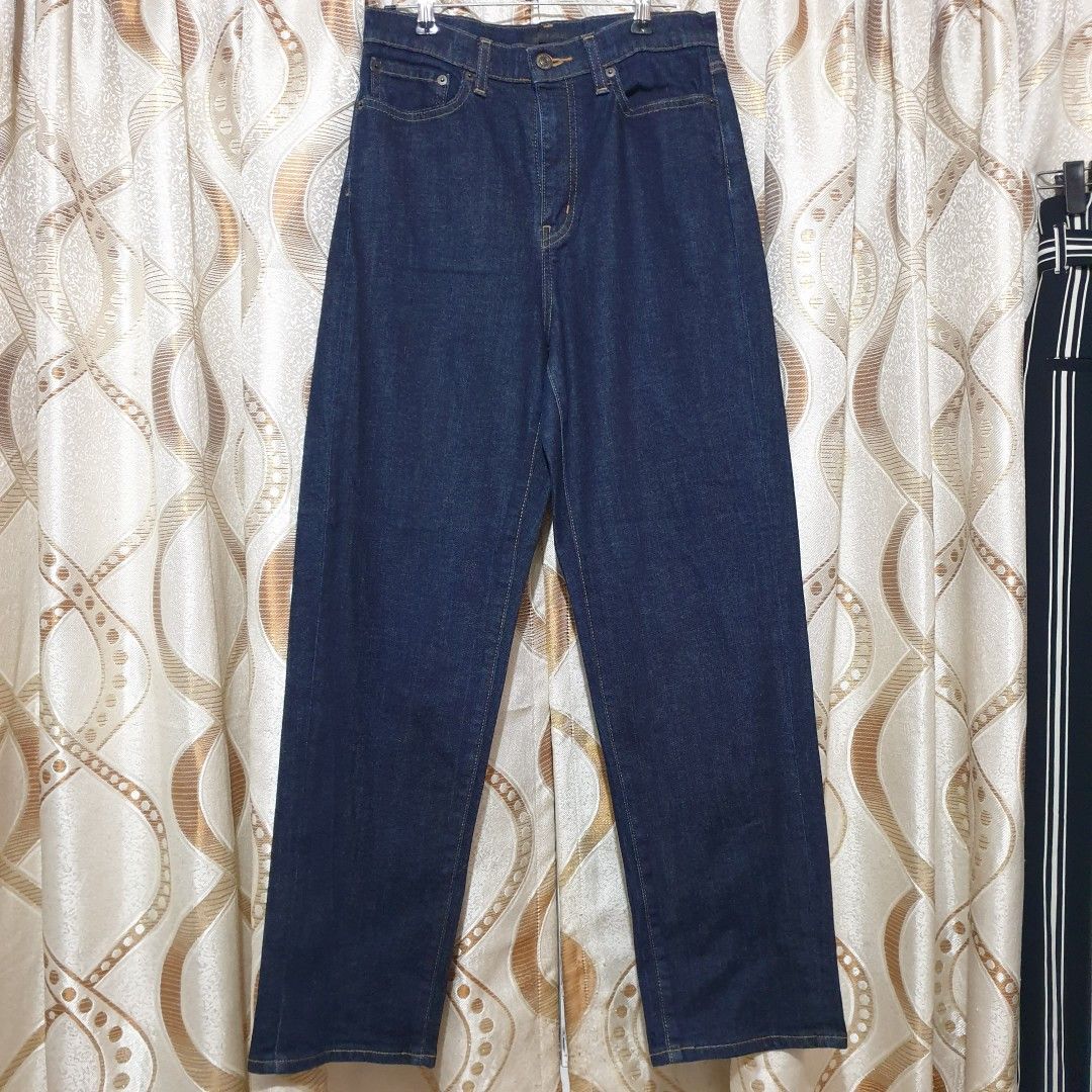 Uniqlo dark blue straight (Category: Jeans) located in Baguio. Submitted by baguiogurl (Listing ID 1266216473, Image 2). Description: p380 lp autopass na po sa tatawad Good as brand new wla lng tag size 26 via tape measure GCASH/ Jnt exp.