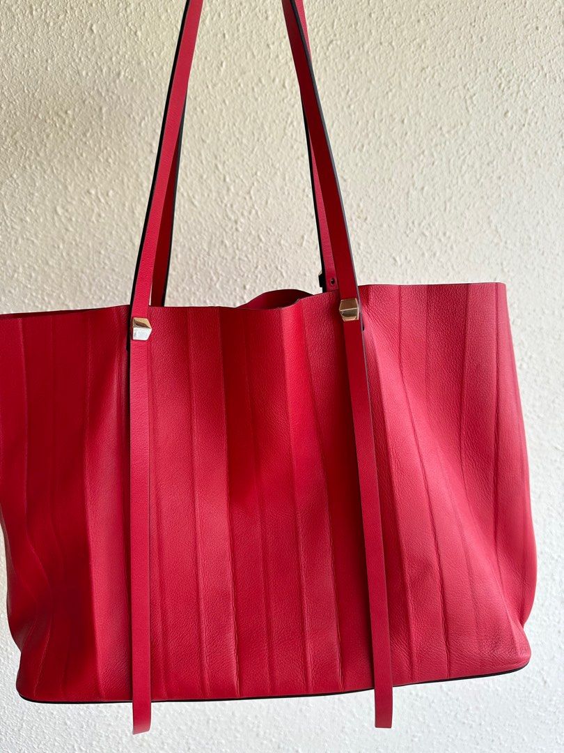Red discount valentino tote
