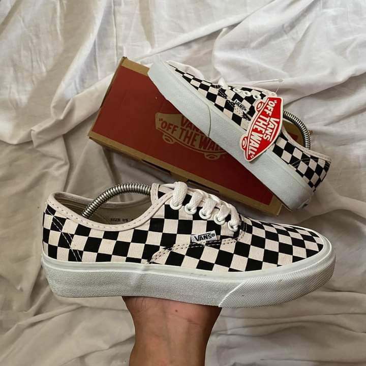 Authentic vans on sale off the wall