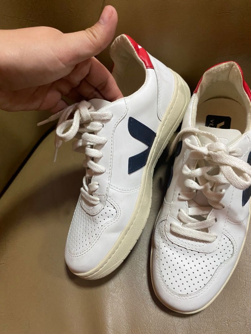 Veja, Women's Fashion, Footwear, Shoe inserts on Carousell