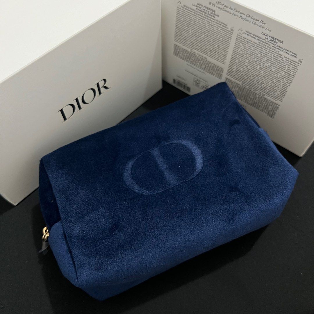VELVET BLUE DIOR BEAUTY POUCH AUTHENTIC (Category: Luxury Bags & Wallets) located in Rizal. Submitted by thetopspotfashionboutique (Listing ID 1266244553, Image 3). Description: - with box - complimentary gift from DIOR Beauty.