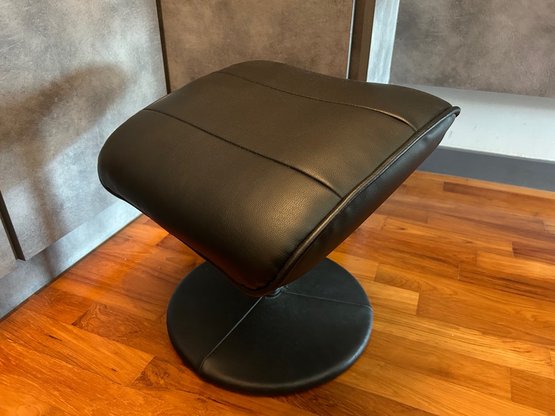 vHive Arm Chair Leg Rest, Furniture & Home Living, Furniture, Chairs on Carousell