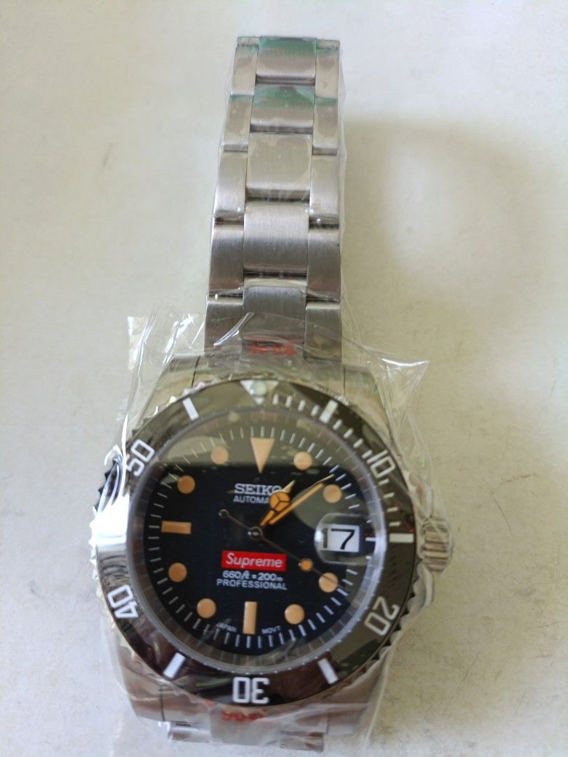 SeikoXSupreme vintage submariner mod Watch, Men's Fashion, Watches
