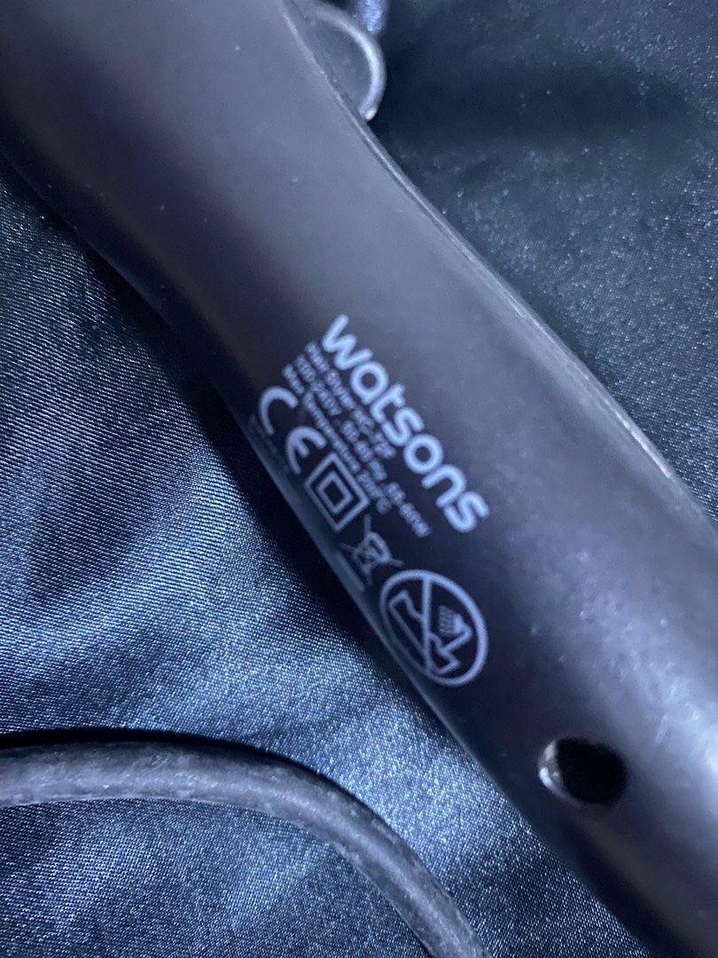 Watson 3 barrel hair curler (Category: Hair) located in Makati City. Submitted by mollyyd (Listing ID 1266180842, Image 3). Description: .