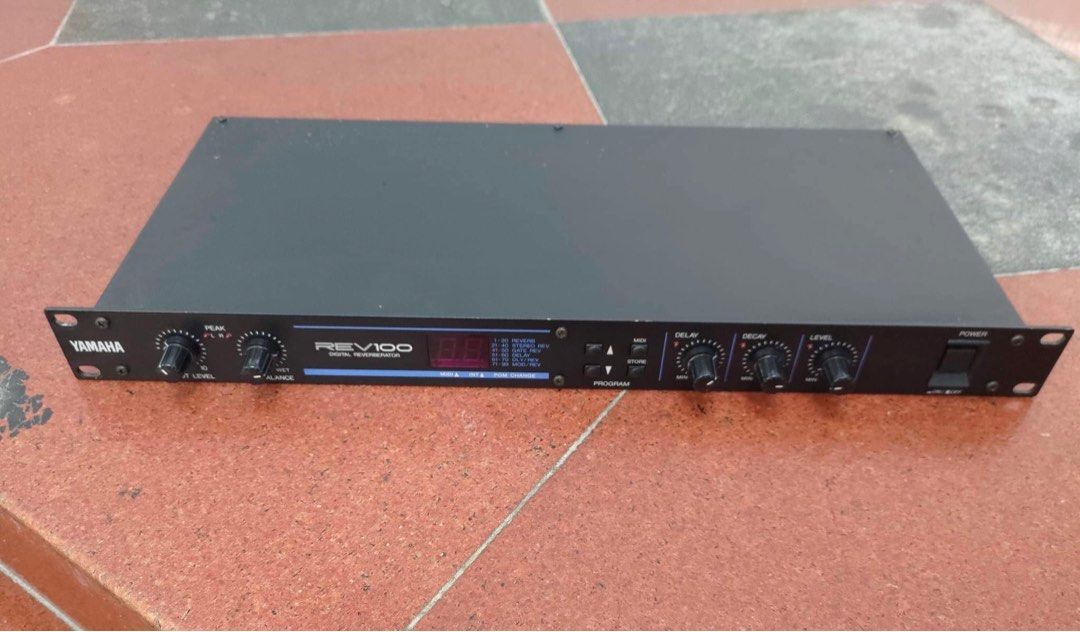 Yamaha REV100 Digital Reverberator Effect Processor with Power Supply Audio compressor, 音響器材