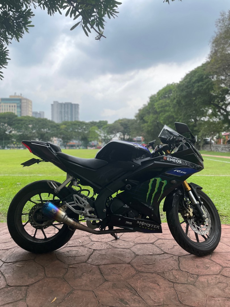 yzf r15 monster