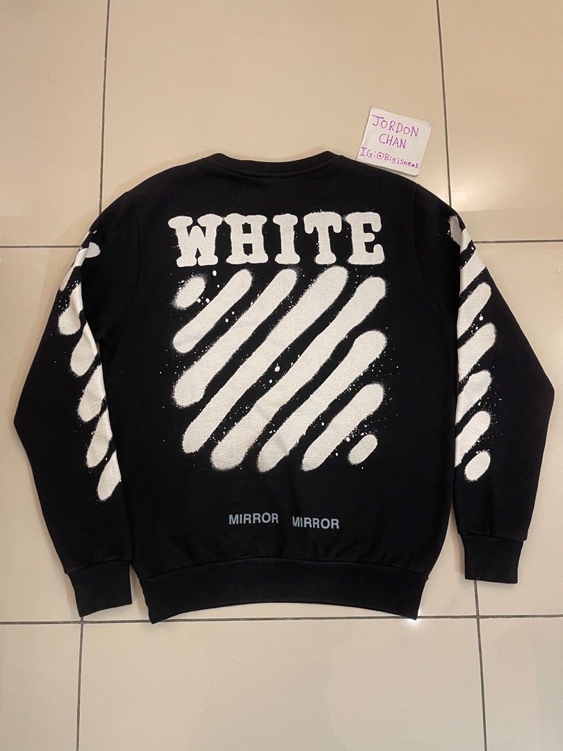 Off white spray crewneck top