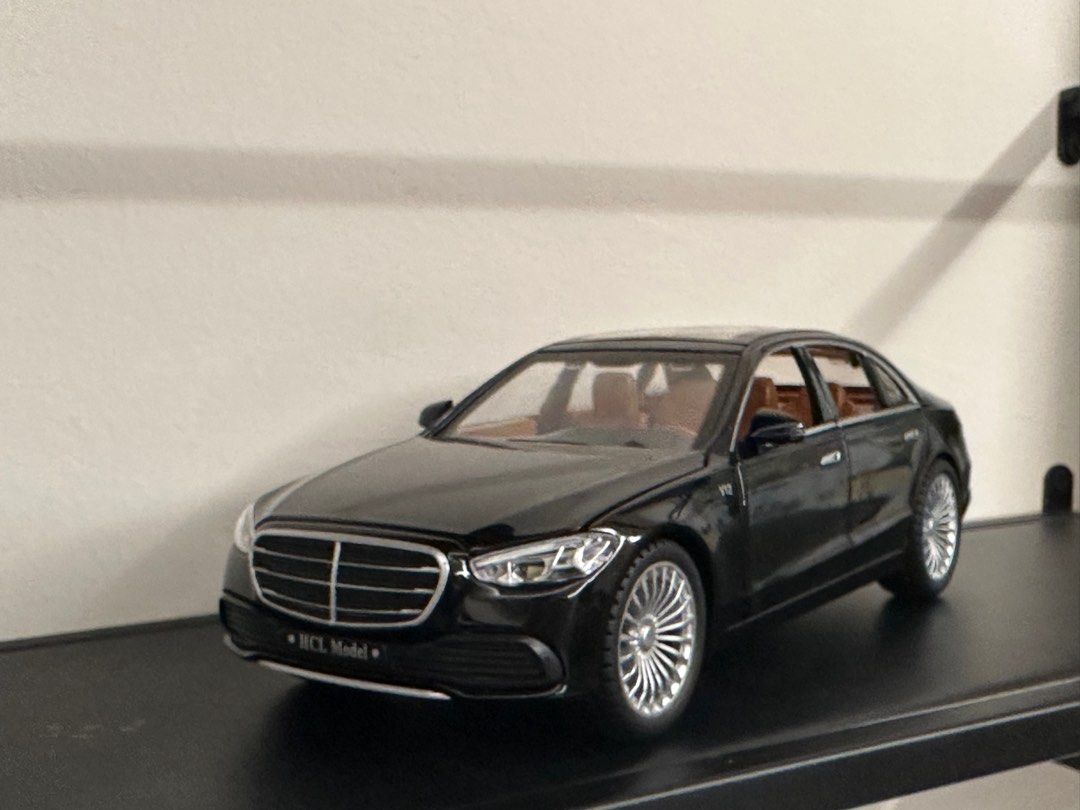 Diecast mercedes best sale s class