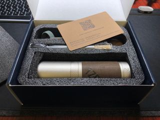 （分類：）位於 。 由 YANNISSLII 提交（商品編號 1266377178，圖片 1）。簡介： 。