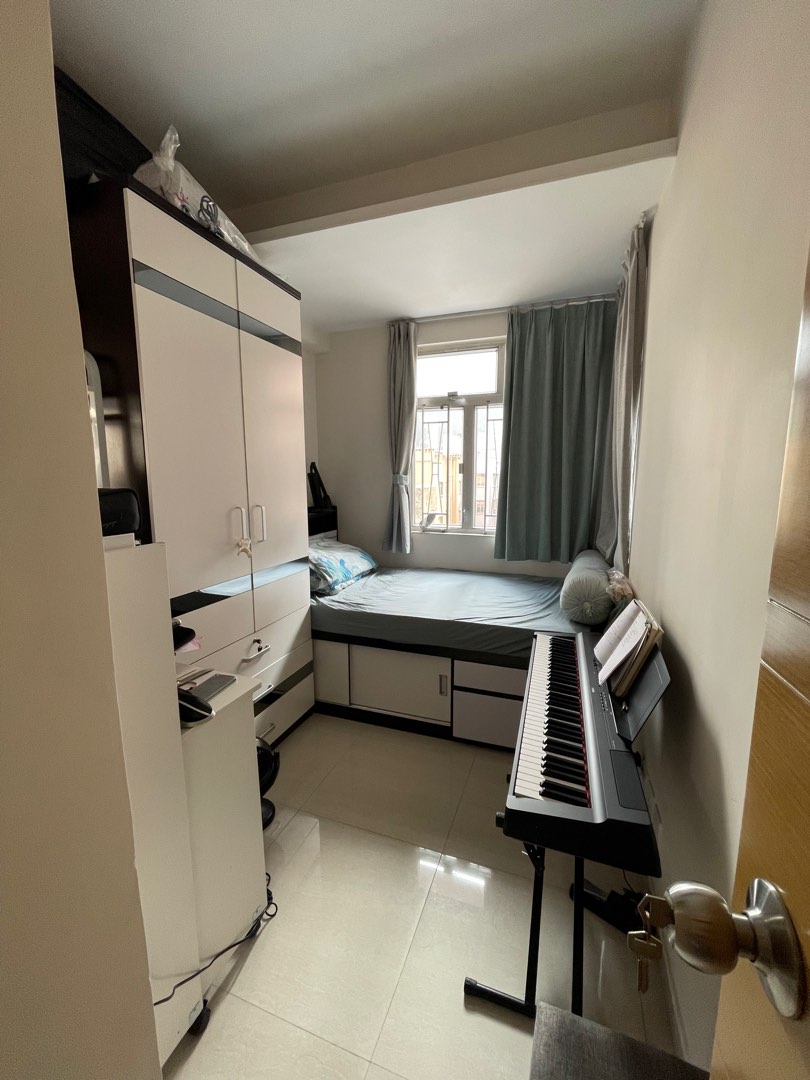 Two-bedroom starter flat in Eastern District, Hong Kong Island63438608459266111