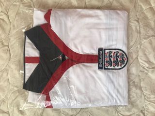 （分類：）位於 。 由 franfat 提交（商品編號 1266340552，圖片 1）。簡介： 。