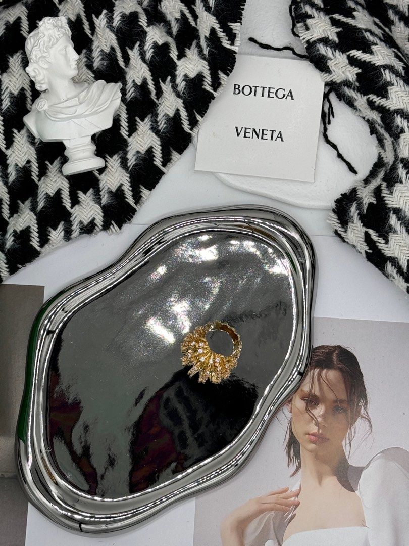 有電子單- Bottega Veneta ring 介指vintage, 名牌, 飾物及配件- Carousell