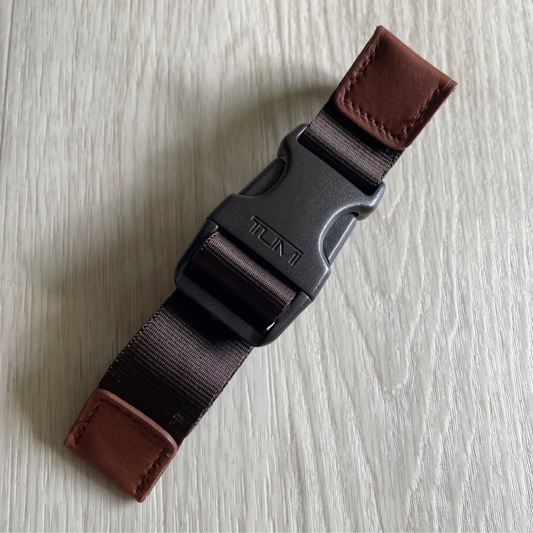 Tumi add store a bag strap